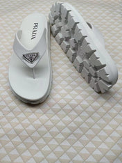 PRADA 26S FLIP FLOPS IN WHITE CALFSKIN WITH LOGO