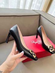 TROMPETTE BALLERINAS PUMPS IN BLACK SHINY CALFSKIN GOLD BUCKLE