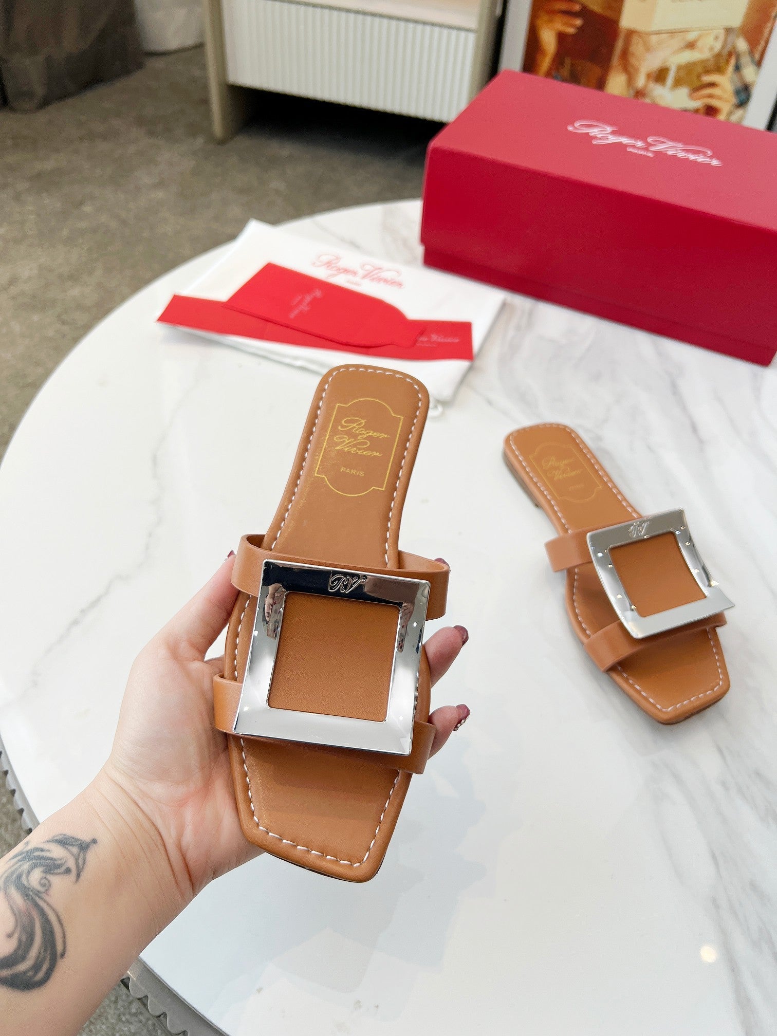 VIV' BY THE SEA MULES IN BRONZE BROWN CALFSKIN SILVER BUCKLE