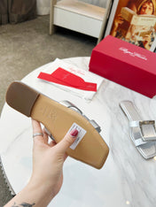 VIV' BY THE SEA MULES IN SILVER CALFSKIN SILVER BUCKLE