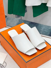 IDOLE SANDAL IN WHITE CALFSKIN