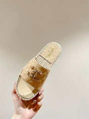 FLAT SLIPPERS IN BEIGE CREAM LAMBSKIN AND WOVEN WITH LOGO