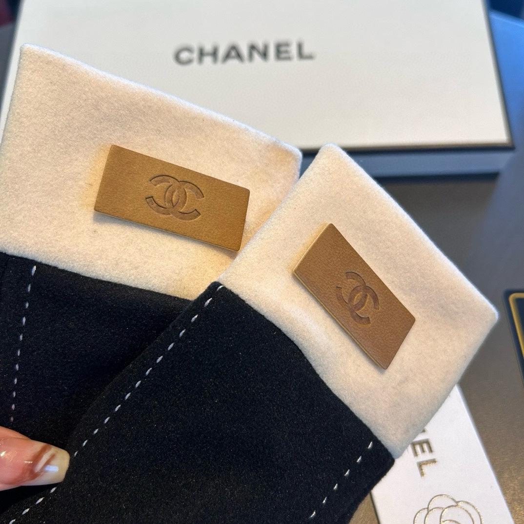 GLOVES IN BLACK WOOL 462254