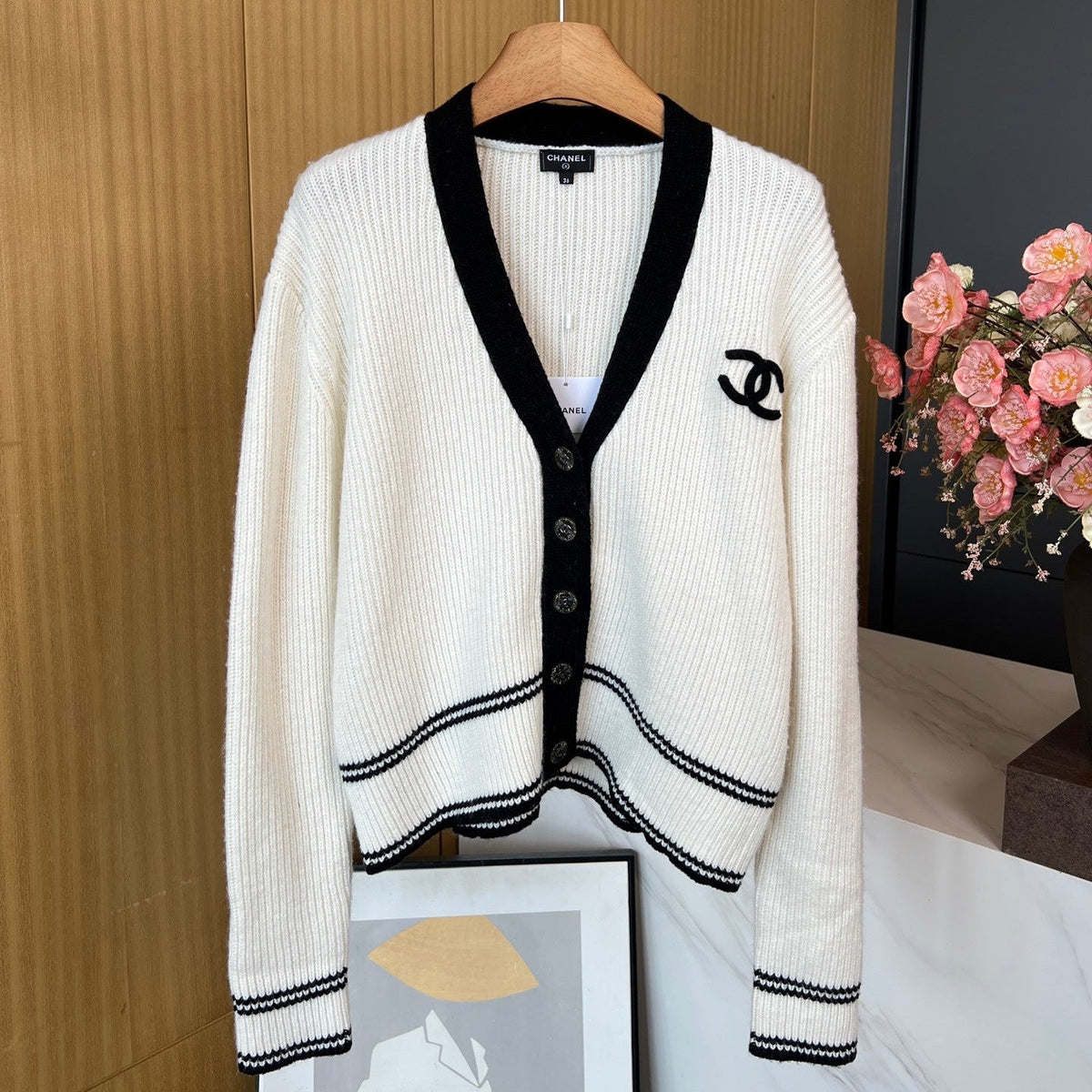 CHANEL 25S CARDIGAN 390