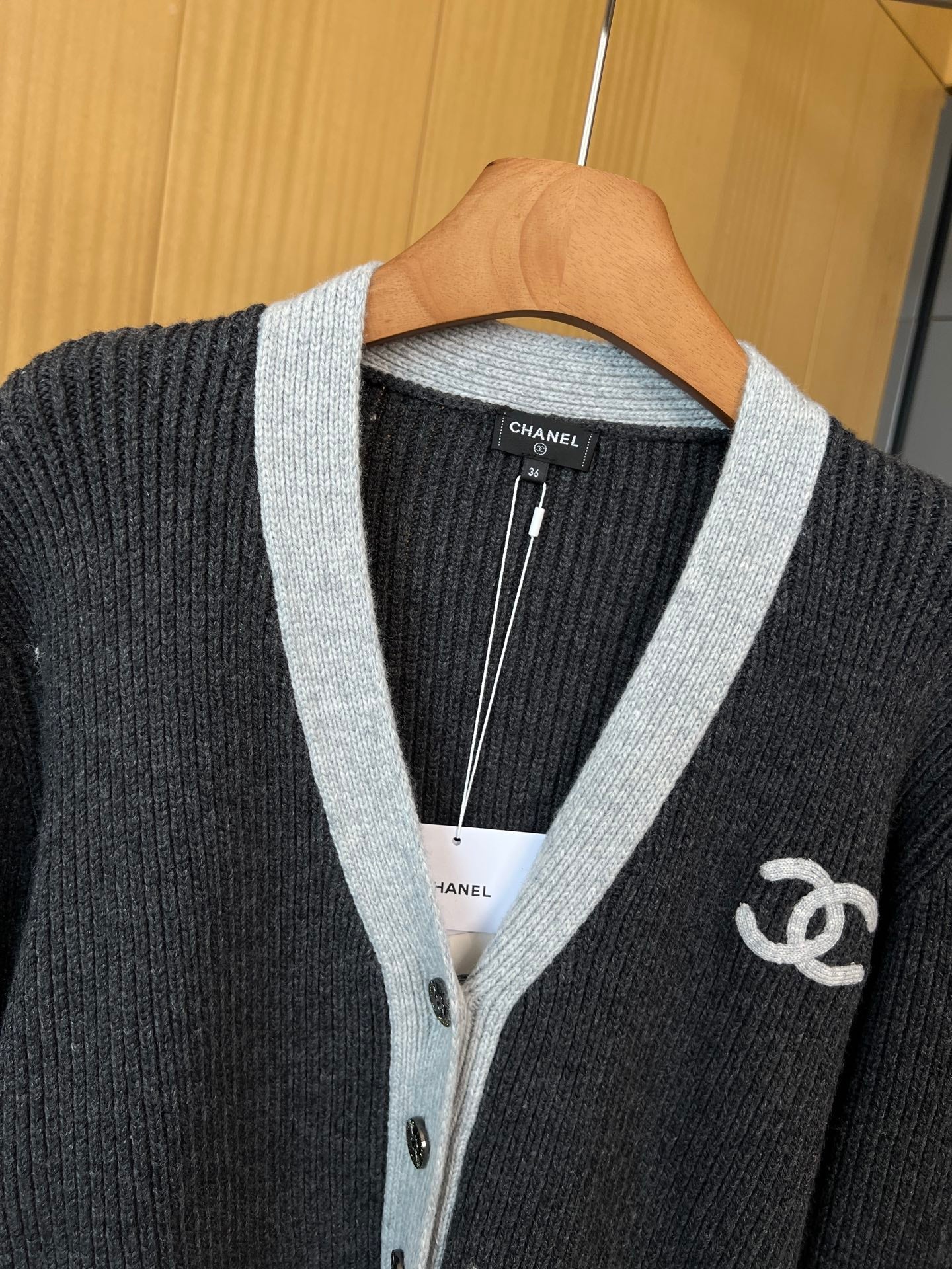CHANEL 25S CARDIGAN 389