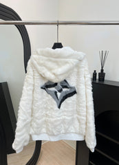 LV 25S FUR COAT 0160