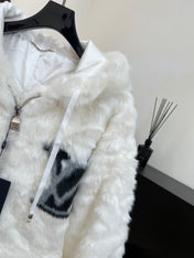 LV 25S FUR COAT 0160