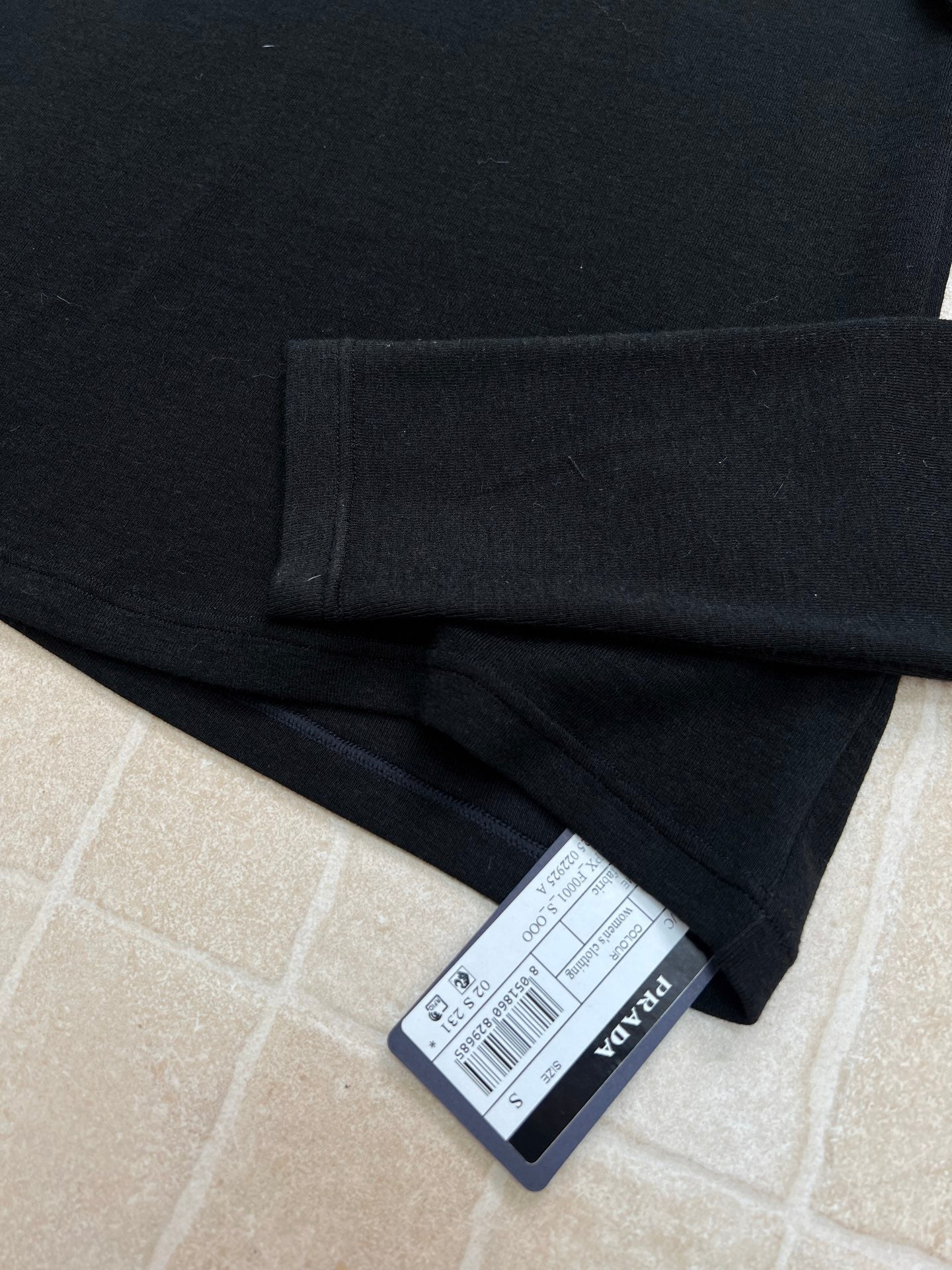 PRADA 26S LONG-SLEEVE T-SHIRT 620