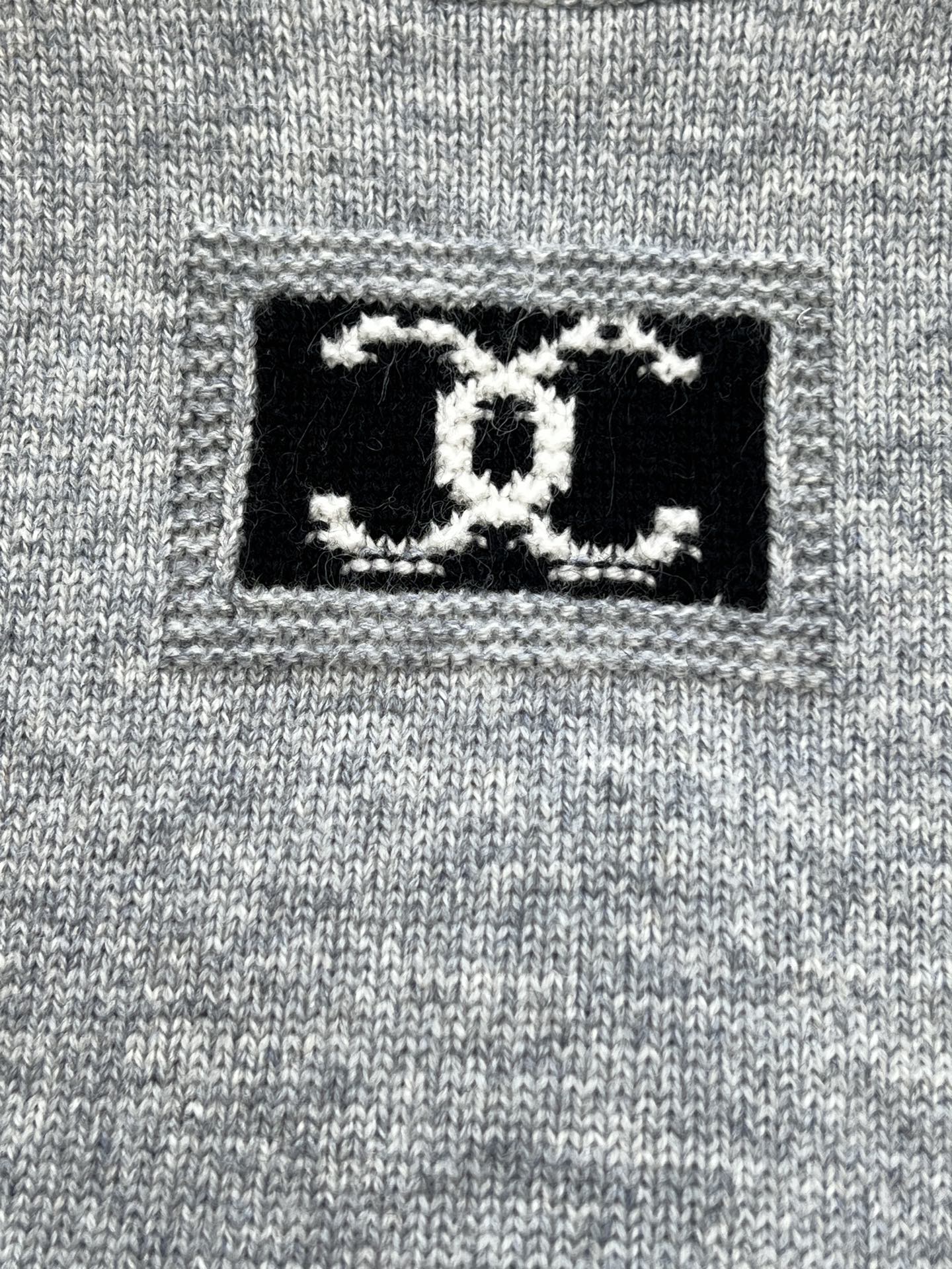CHANEL 26S SWEATER 964