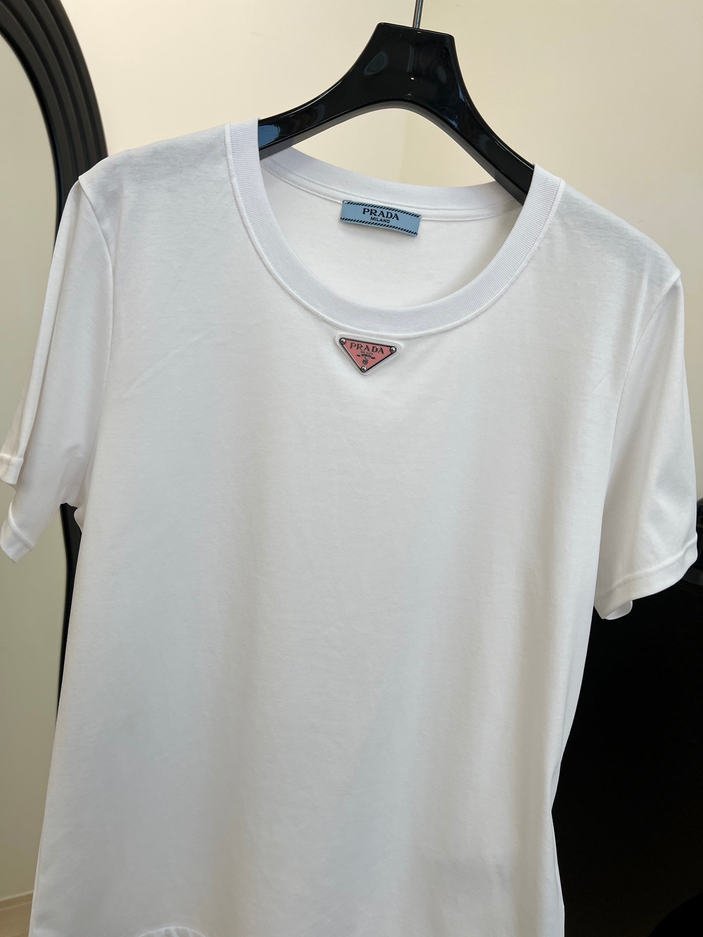 PRADA 26S SHORT SLEEVED T-SHIRT 749