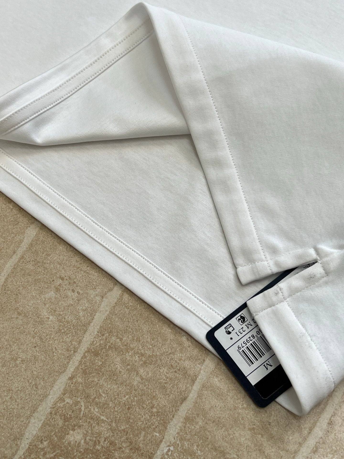 PRADA 26S SHORT SLEEVED T-SHIRT 749