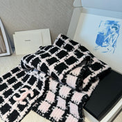 CHANEL 25S SCARF 180 IN WOOL 932137