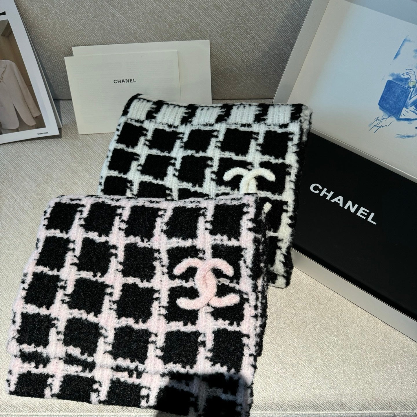 CHANEL 25S SCARF 180 IN WOOL 932137