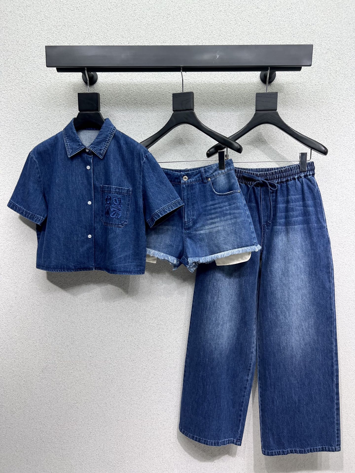 LOEWE SHORT-SLEEVE DENIM SHIRT 269343