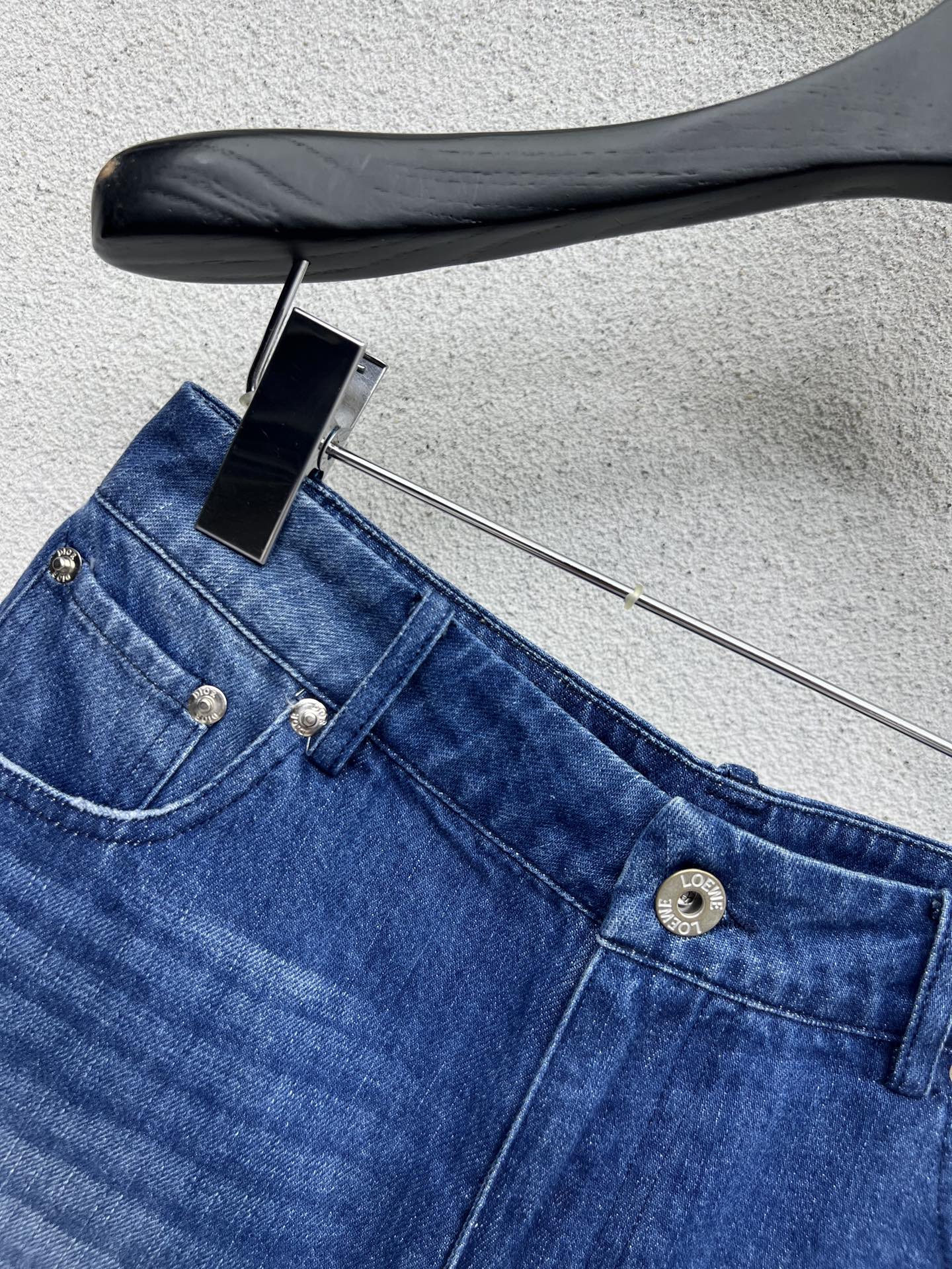 LOEWE DENIM SHORTS 269342