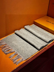 LV SCARF 180 CM IN CASHMERE 730571