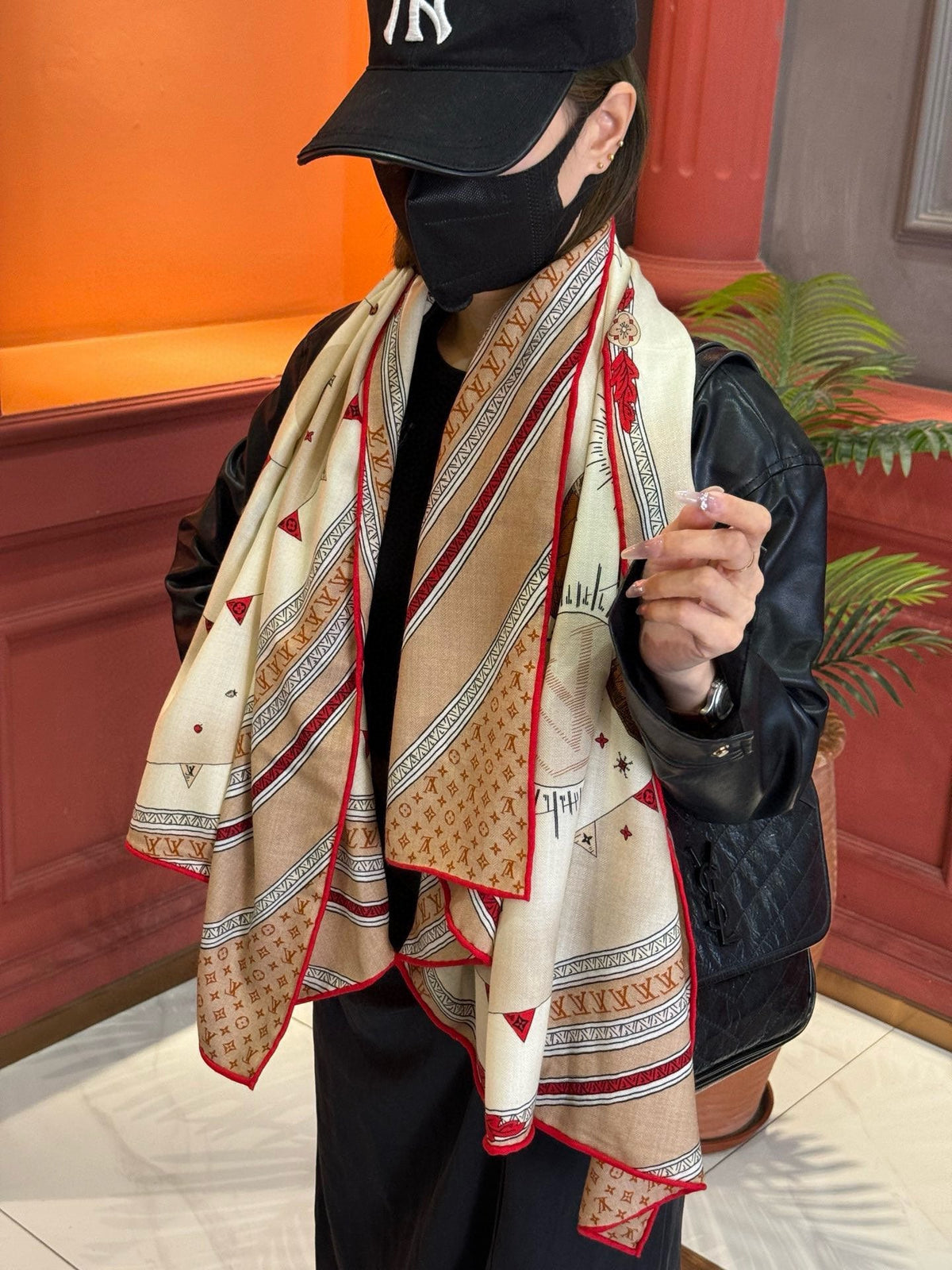 LV SCARF 140 CM IN SILK 730621