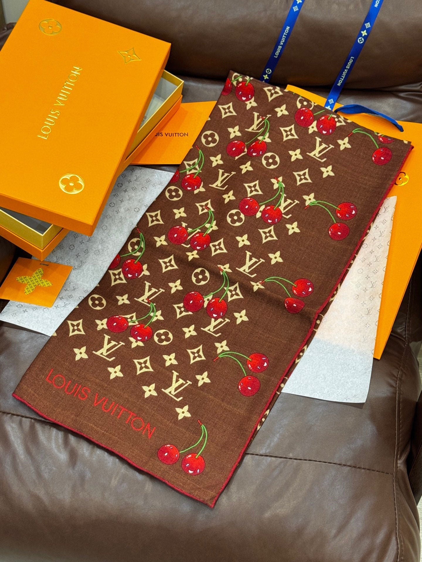 LV SCARF 140 CM IN WOOL MIX SILK 737265