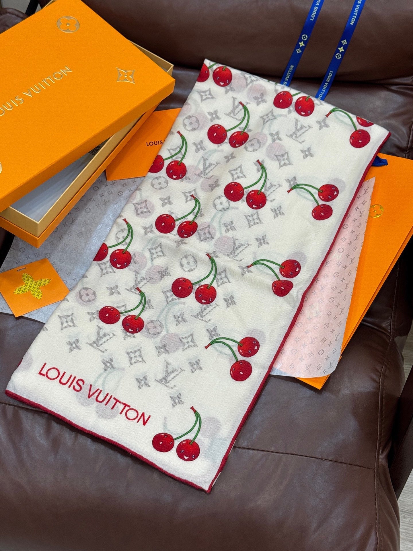 LV SCARF 140 CM IN SILK-CASHMERE BLEND 737267