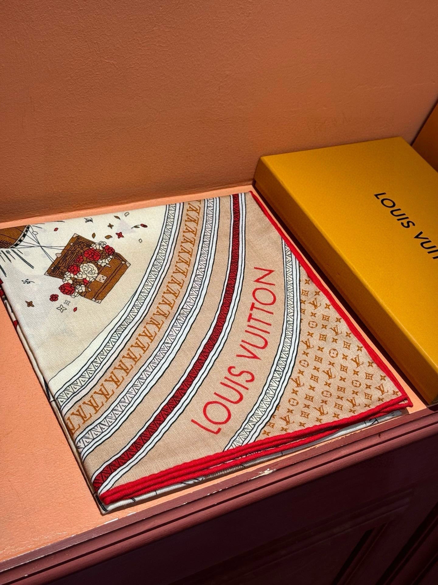 LV SCARF 140 CM IN SILK-CASHMERE BLEND 737275