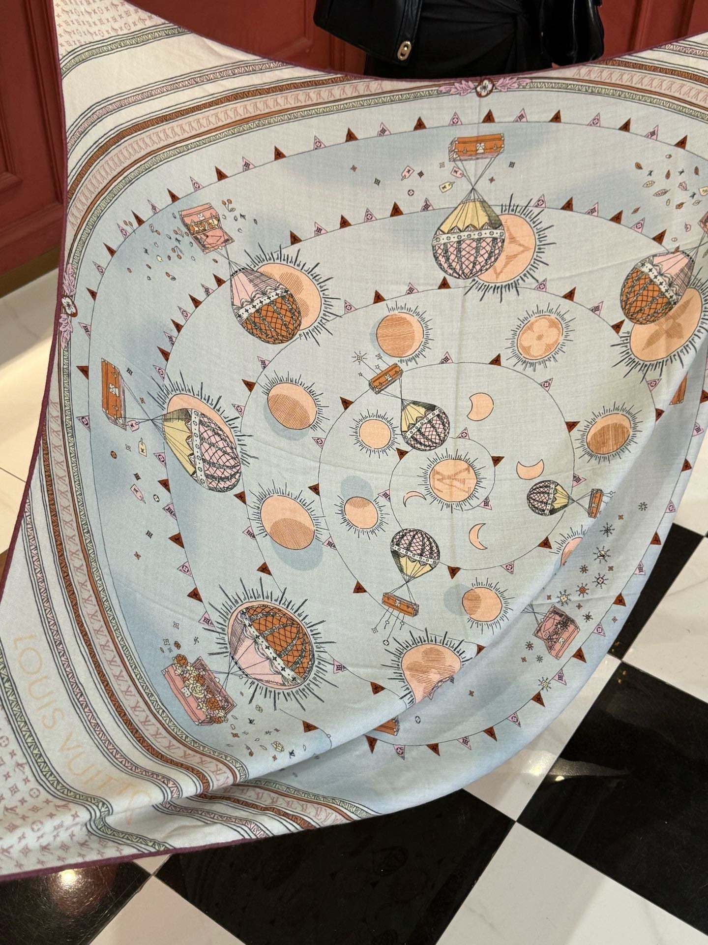 LV SCARF 140 CM IN SILK-CASHMERE BLEND 737276