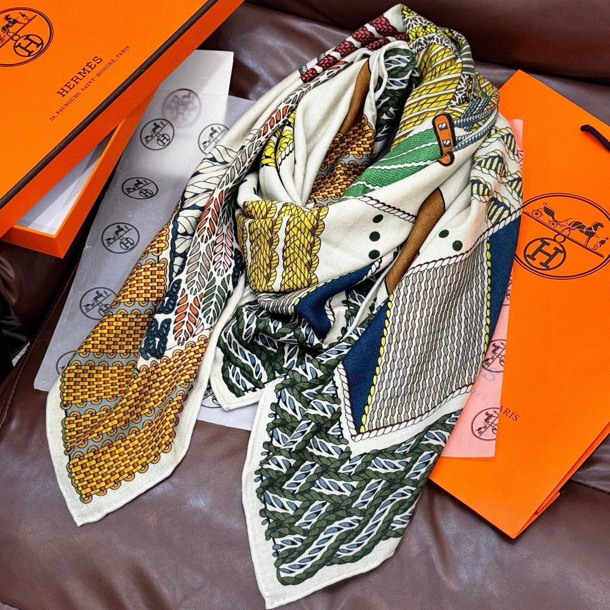 HERMES 25S SCARF 140 IN SILK 854804