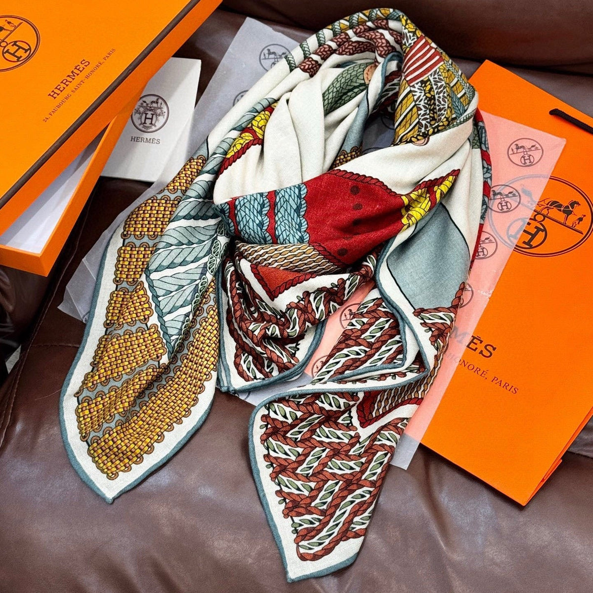 HERMES 25S SCARF 140 IN SILK 854805