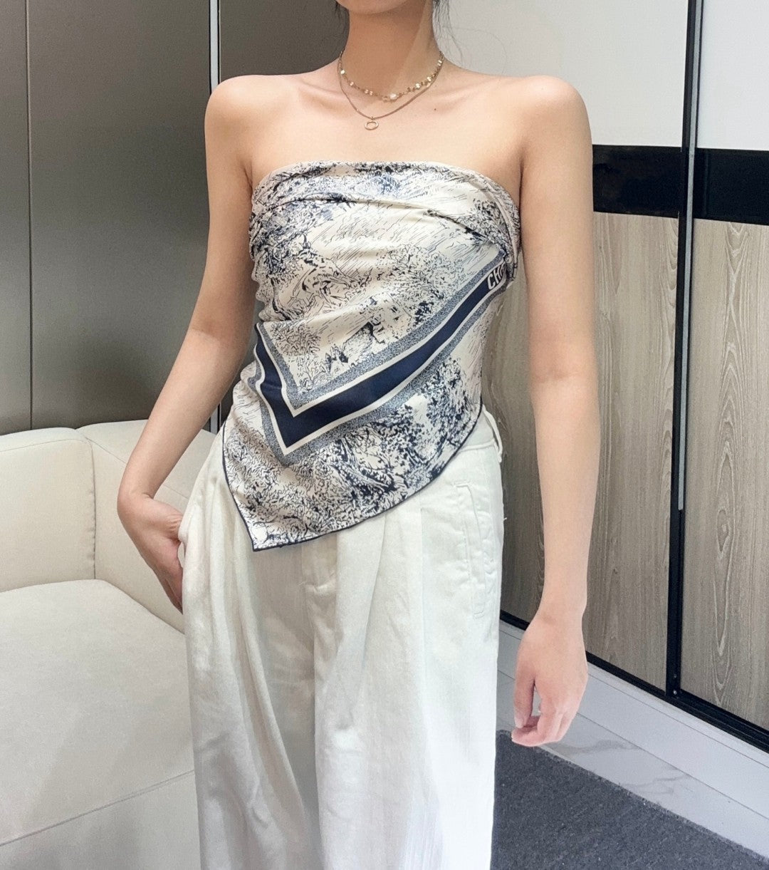 DIOR SCARF 90 CM IN SILK FABRIC 724824