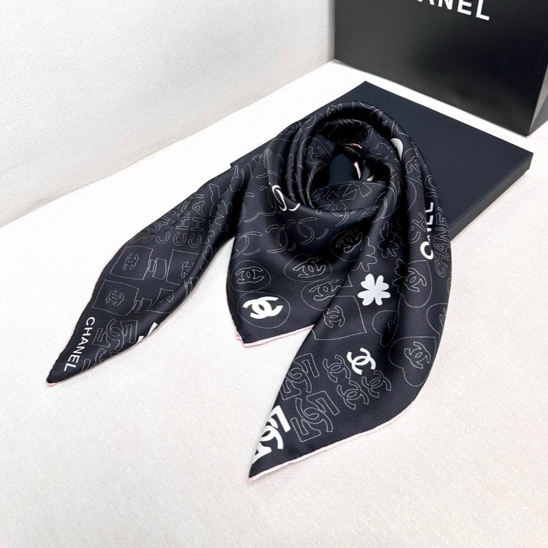 CHANEL 25S SCARF 90 IN SILK 724783