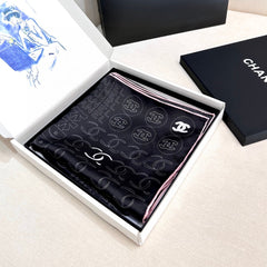 CHANEL 25S SCARF 90 IN SILK 724783