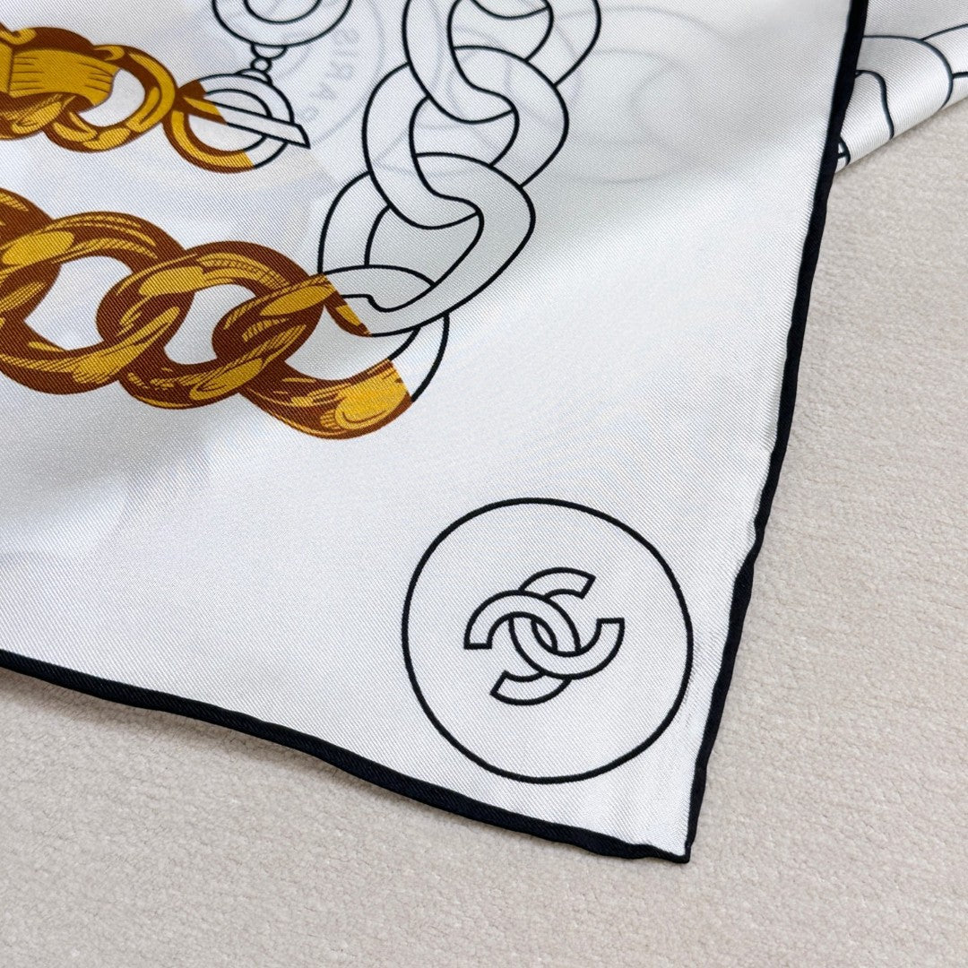 CHANEL 25S SCARF 90 IN SILK 729043