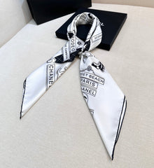 CHANEL 25S SCARF 90 IN SILK 729054