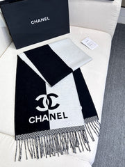 CHANEL 25S SCARF 184 IN MERINO WOOL 727324
