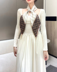 LV SCARF 90 CM IN SILK 737304