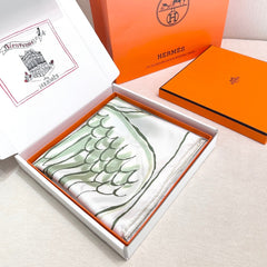 HERMES 25S SCARF 90 IN SILK TWILL 733936