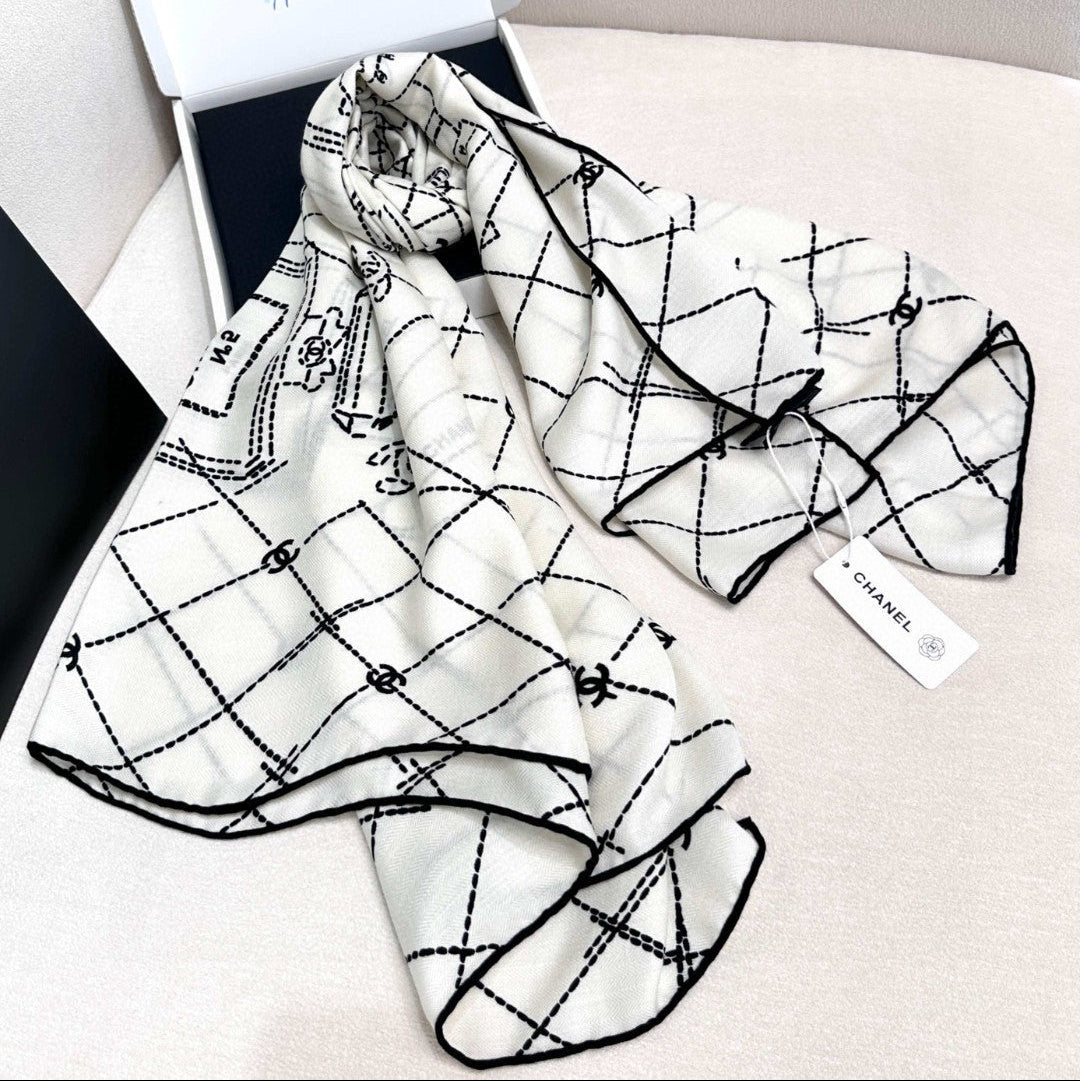 CHANEL 25S SCARF 140 IN CASHMERE SILK 727347