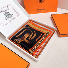 HERMES 25S SCARF 90 IN SILK 735840