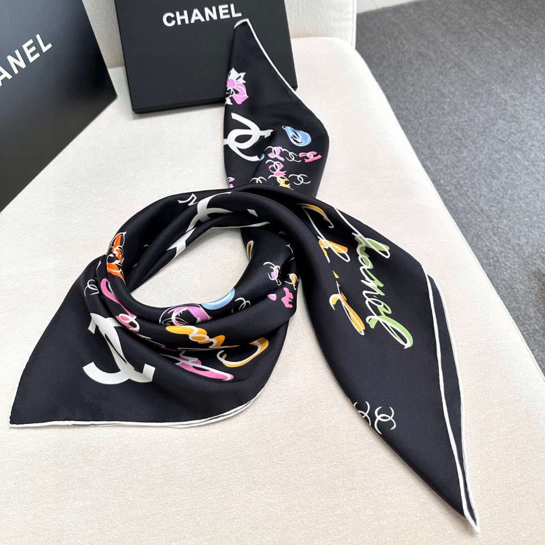 CHANEL 25S SCARF 90 IN SILK 735829