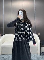 CHANEL 25S SCARF 180 IN CASHMERE WOOL 733942