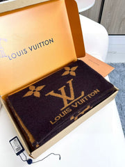 LV SCARF 180 CM IN CASHMERE 700779