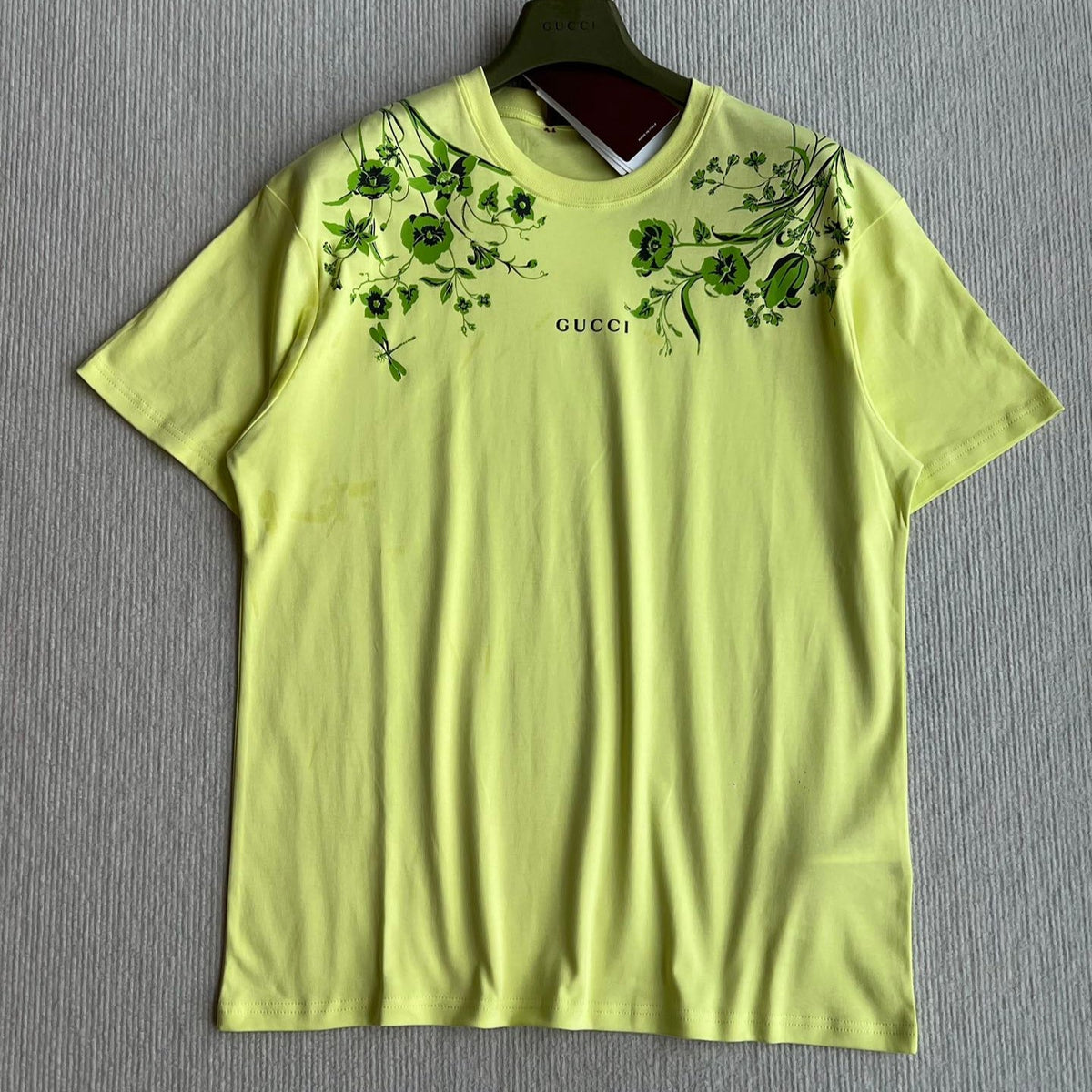 GUCCI SHORT SLEEVE LOGO PRINTED T-SHIRT 275722