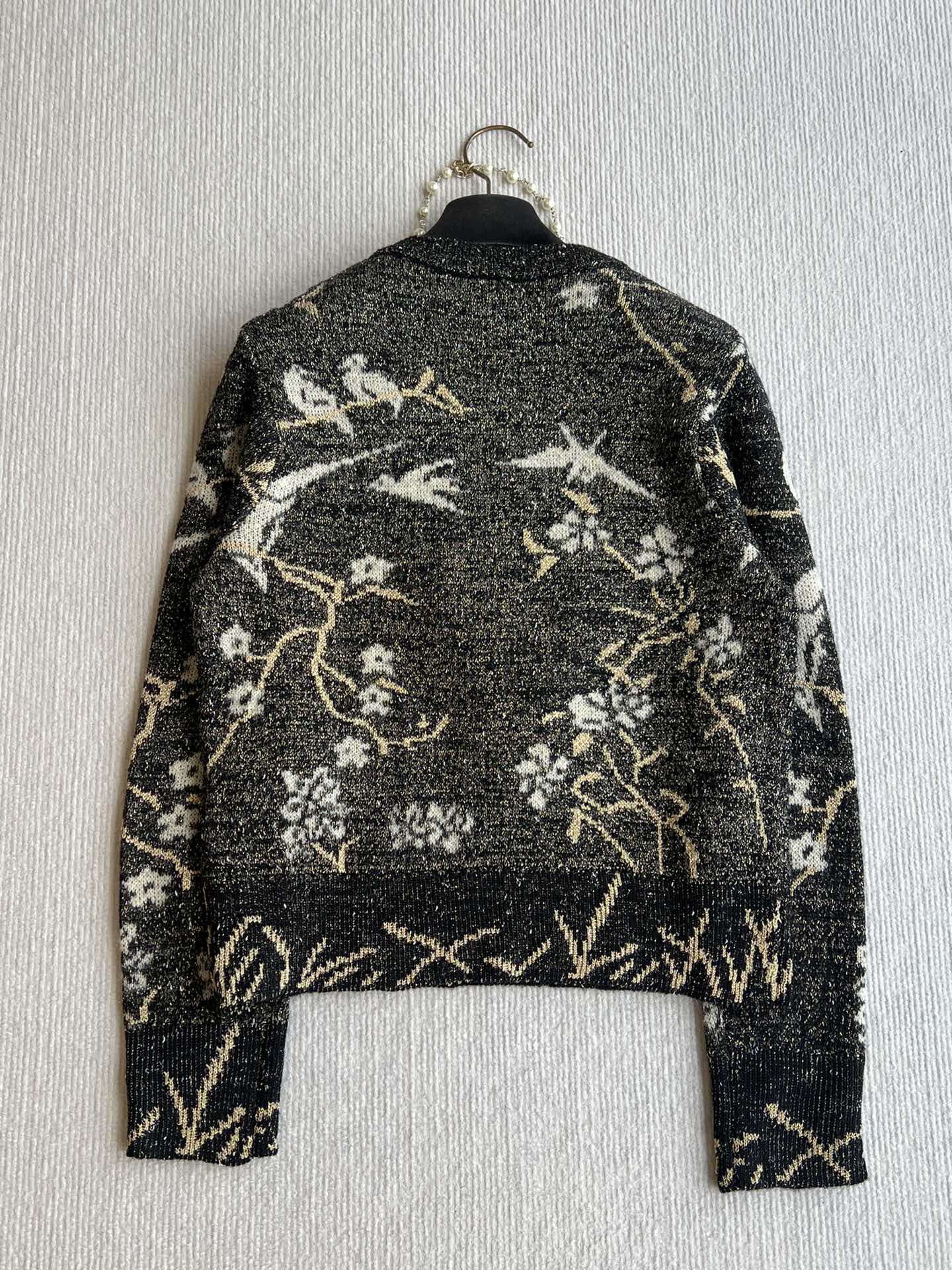 CHANEL SWEATER STYLE 5