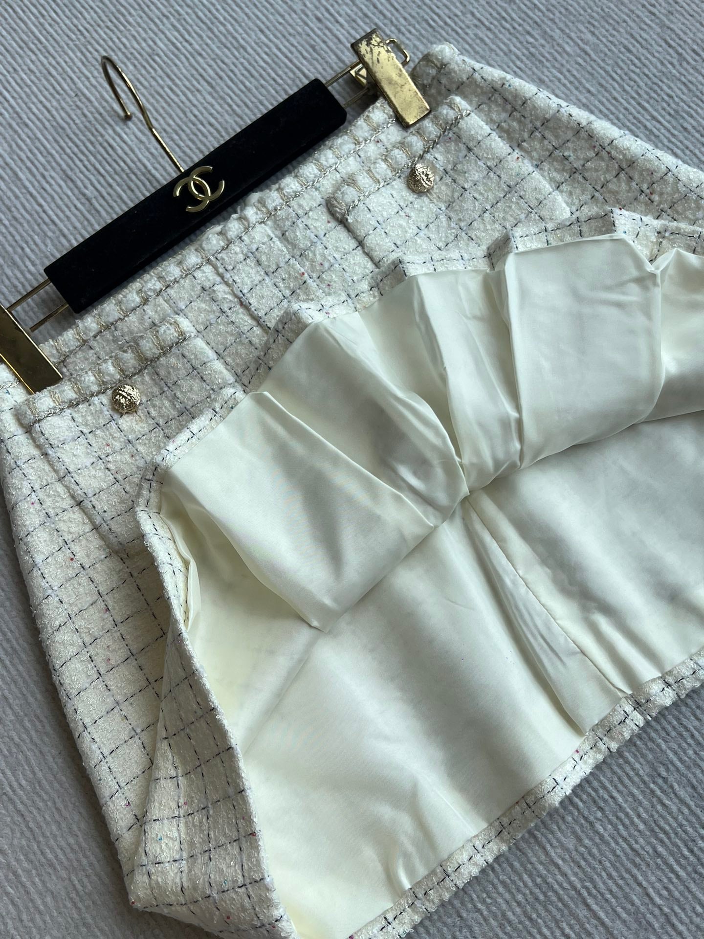 CHANEL MINI SKIRT STYLE 8