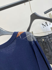 MIUMIU LONG-SLEEVE V-NECK SWEATER 275895