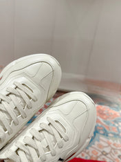GG RHYTON TRAINER WHITE CALFSKIN WITH BEAR MOTIF