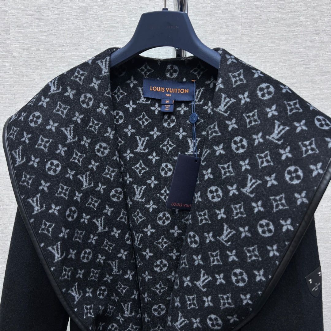 LV MONOGRAM MAXI COLLAR COAT IN BLACK WOOL 288066