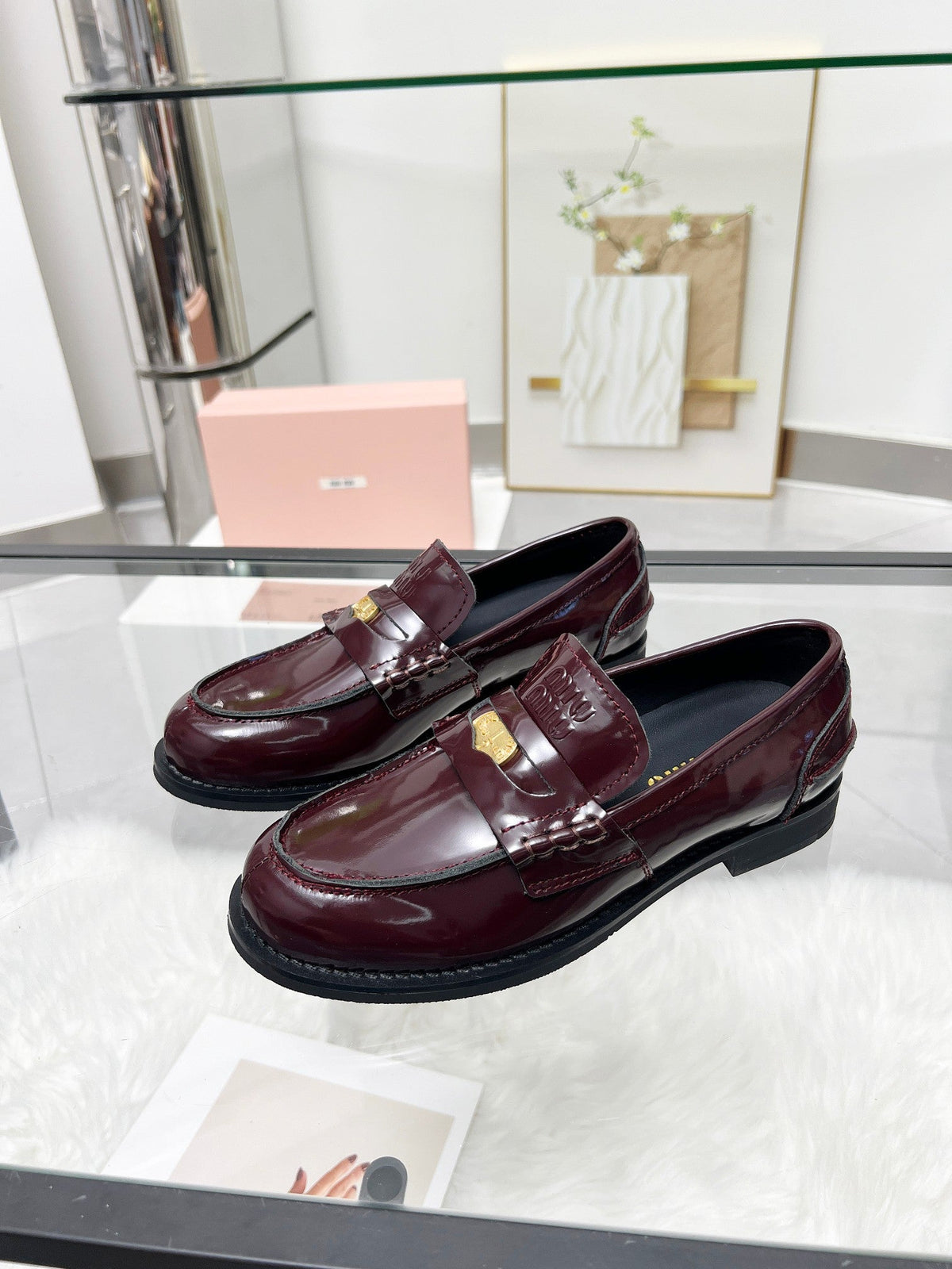 PENNY LOAFERS IN BURGUNDY RED GLOOSY CALFSKIN