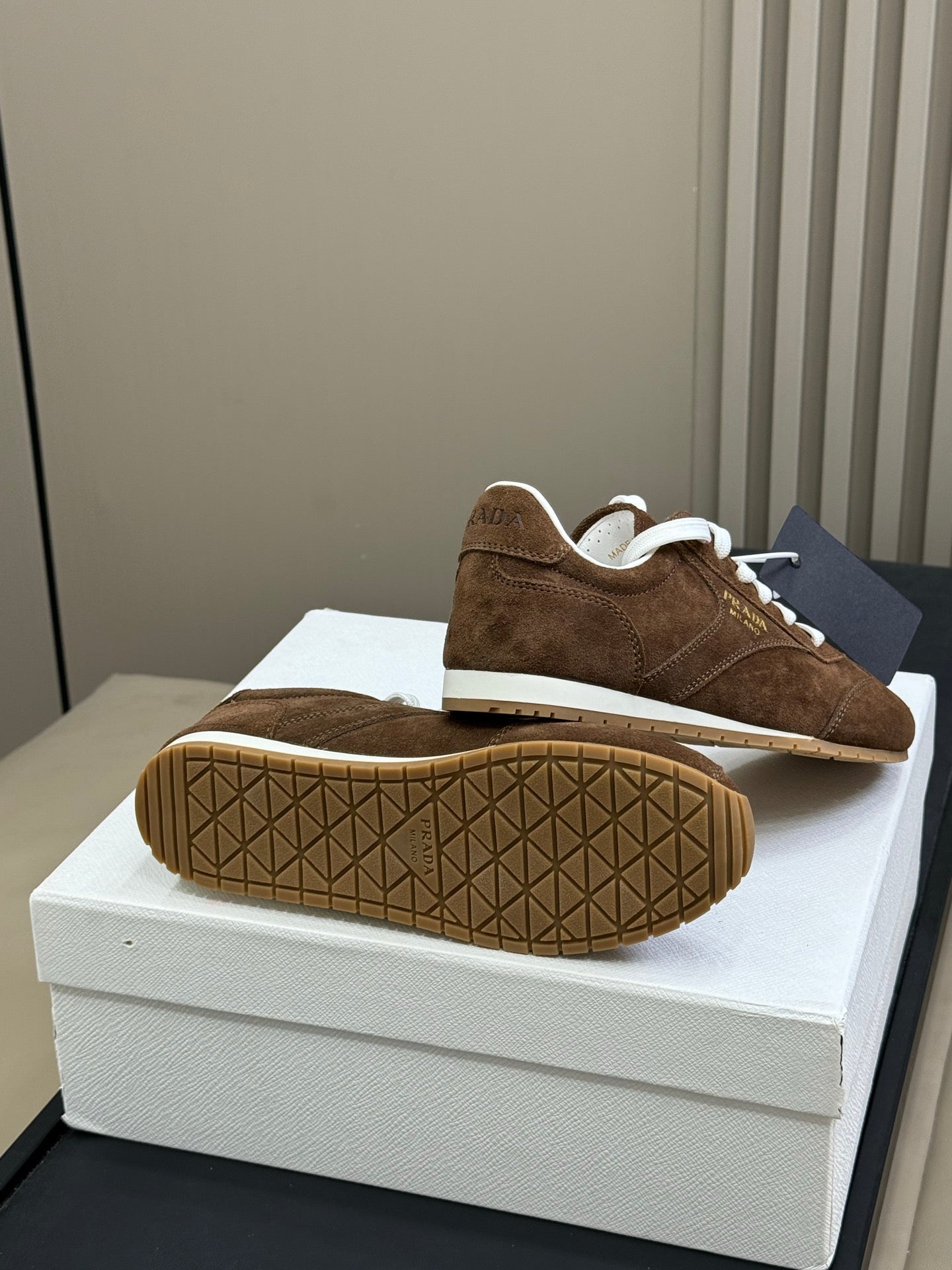 PRADA 25S SNEAKER IN BROWN SUEDE STYLE 9