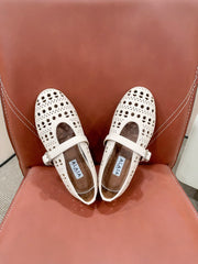 ALAIA HOLLOW BALLET FLAT IN BEIGE LAMBSKIN