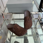 BIRKENSTOCK CLOG ATTACHED RHINESTONES IN BROWN CALFSKIN